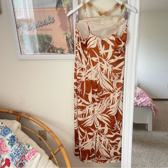 Tuckernuck Hyacinth House Bronze Leafy Floral Mallorca Maxi Dress - Picture 7 of 7